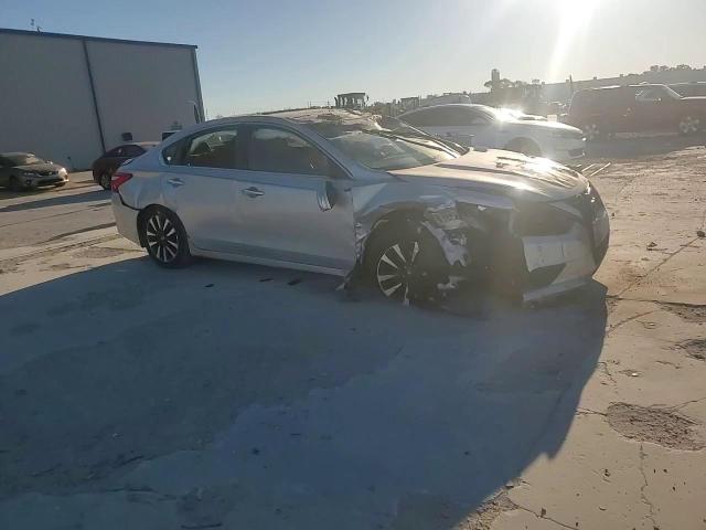 2016 Nissan Altima - Image 11