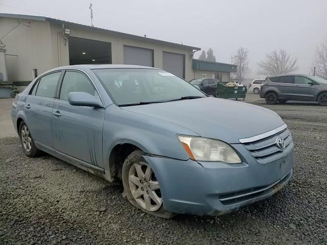 2006 Toyota Avalon - Image 10