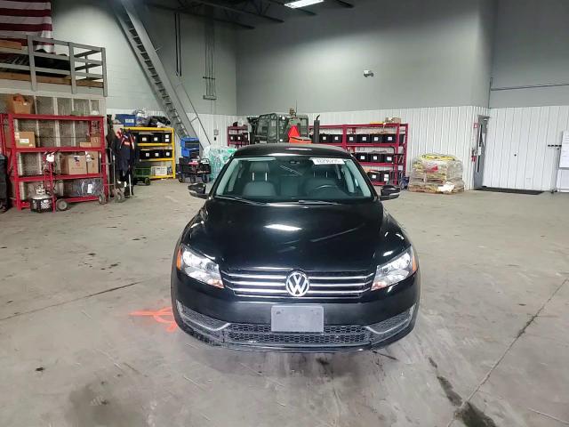 2014 Volkswagen Passat - Image 11