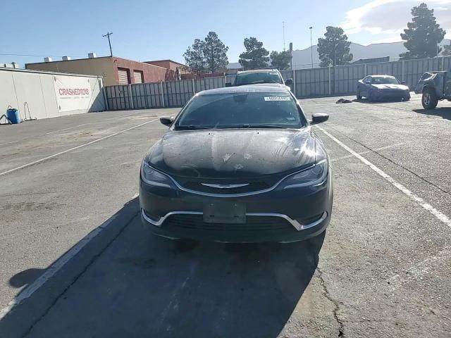 2016 Chrysler 200 - Image 11