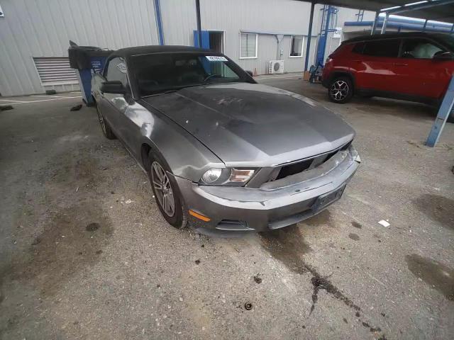 2010 Ford Mustang - Image 11