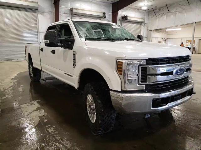 2019 Ford F250 - Image 11