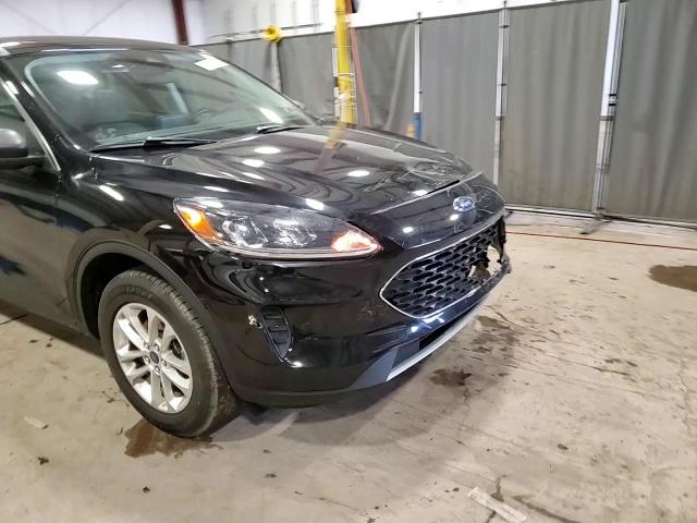 2022 Ford Escape - Image 15