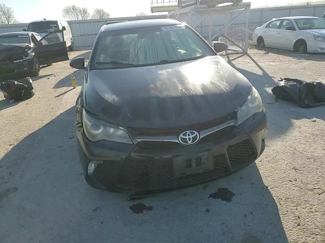 2016 Toyota Camry - Image 10