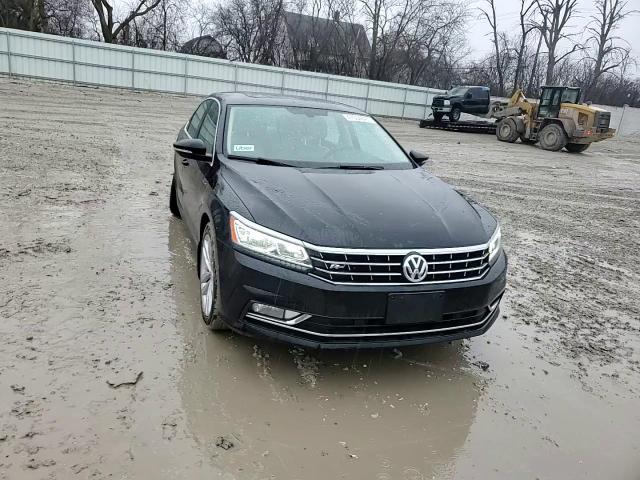 2018 Volkswagen Passat - Image 10