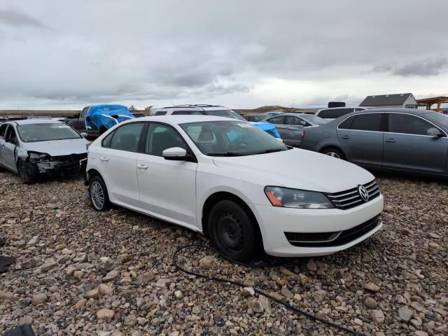 2015 Volkswagen Passat - Image 13