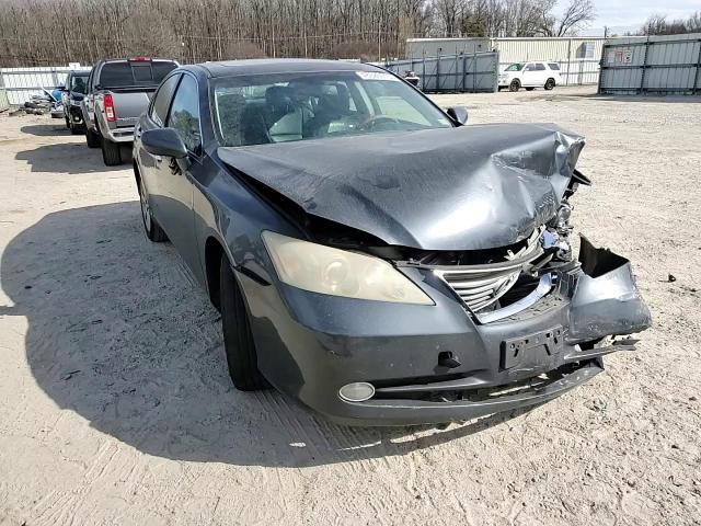 2009 Lexus ES - Image 10
