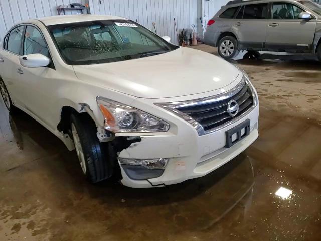 2013 Nissan Altima - Image 14
