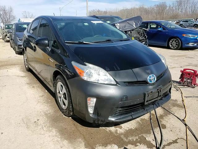 2013 Toyota Prius - Image 13