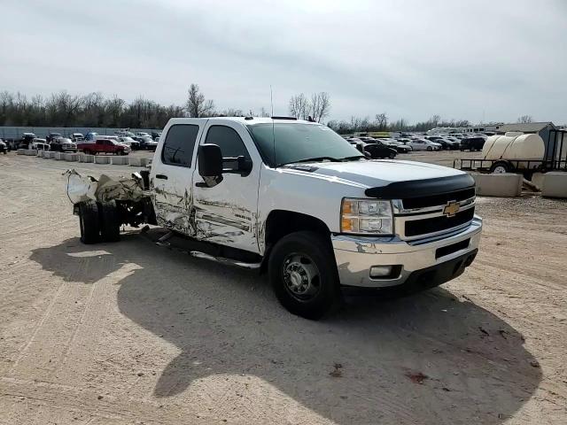 2013 Chevrolet Silverado - Image 11