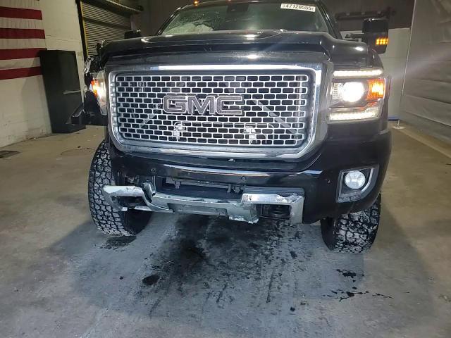 2016 GMC Sierra - Image 10