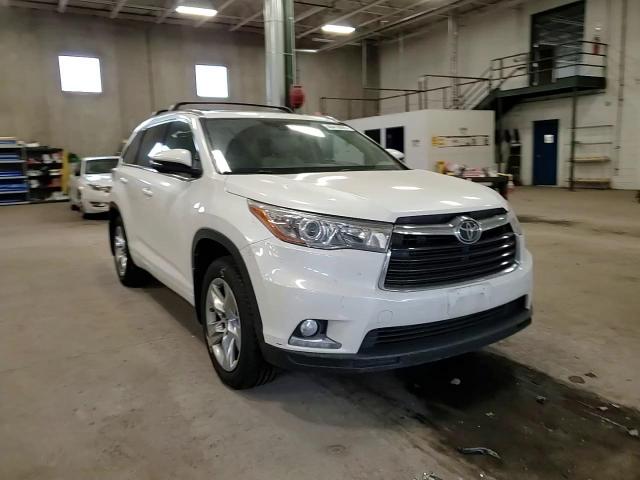 2016 Toyota Highlander - Image 12