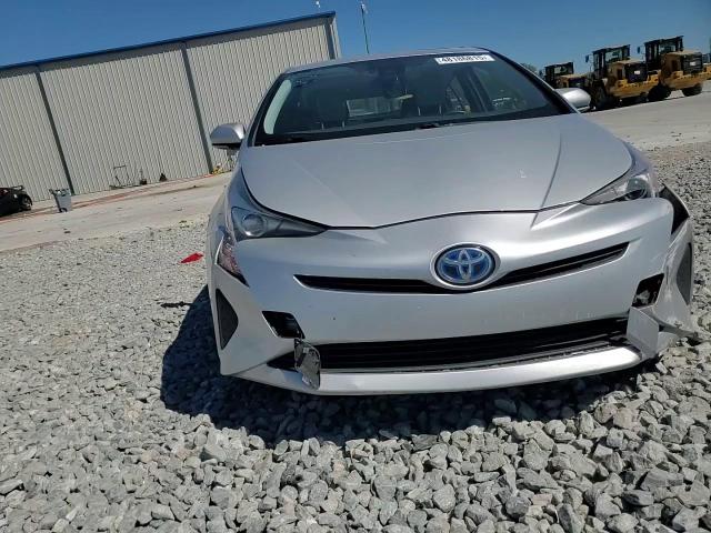 2016 Toyota Prius - Image 10