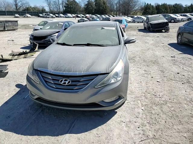 2012 Hyundai Sonata - Image 11