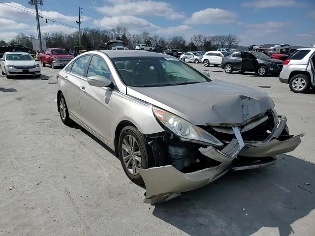 2011 Hyundai Sonata - Image 10