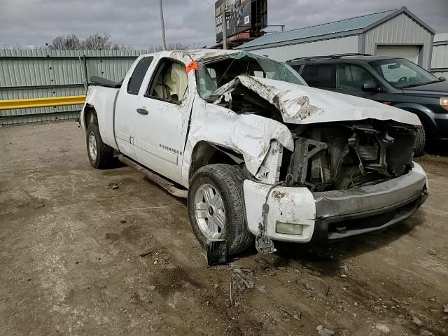 2008 Chevrolet Silverado - Image 10