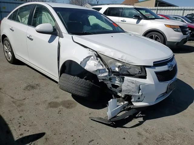 2014 Chevrolet Cruze - Image 11