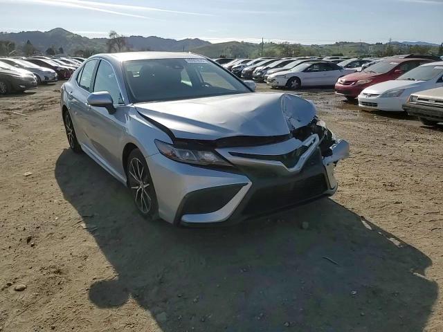 2021 Toyota Camry - Image 11