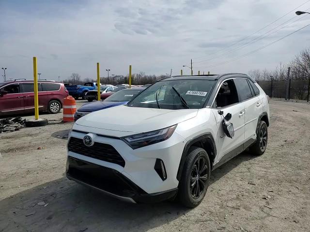 2022 Toyota RAV 4 - Image 11