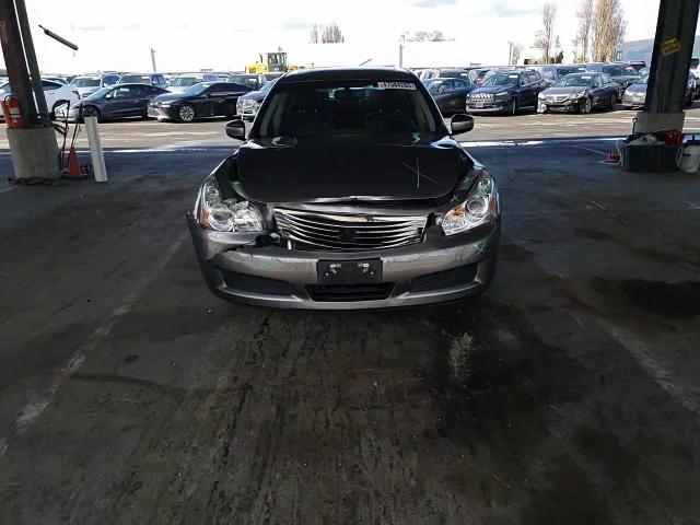 2009 Infiniti G - Image 11
