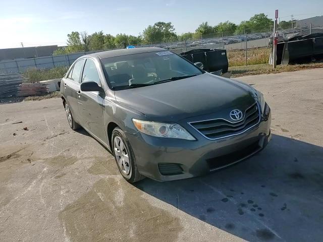 2010 Toyota Camry - Image 11
