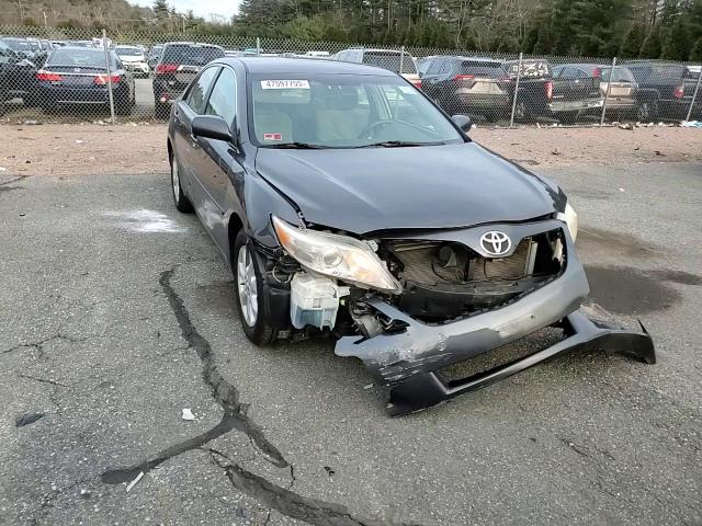 2011 Toyota Camry - Image 10