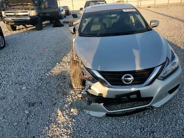 2016 Nissan Altima - Image 11