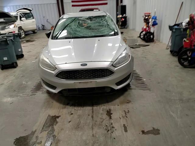 2017 Ford Focus - Image 10