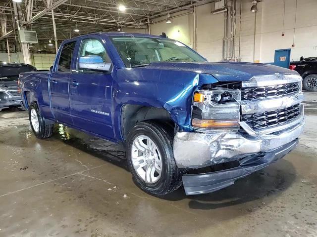 2017 Chevrolet Silverado - Image 13