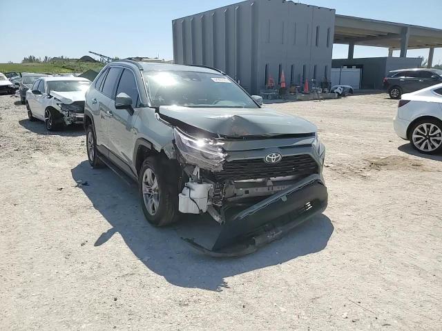 2022 Toyota RAV 4 - Image 11