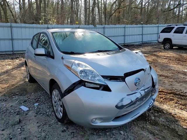 2015 Nissan Leaf - Image 11