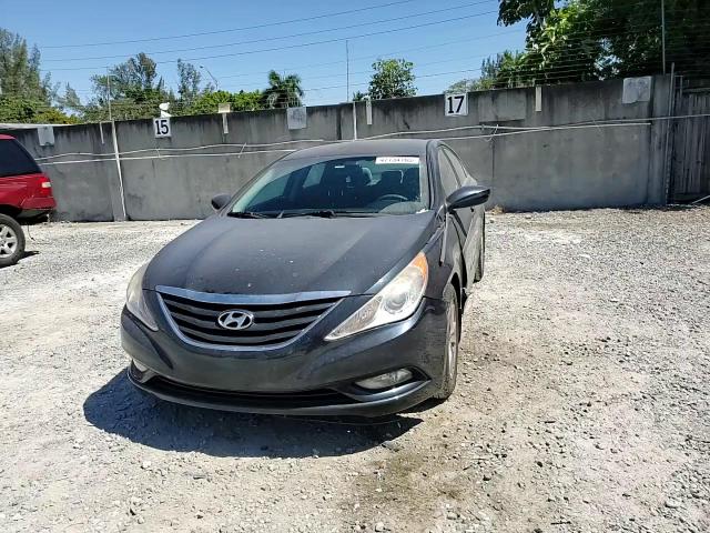 2013 Hyundai Sonata - Image 11