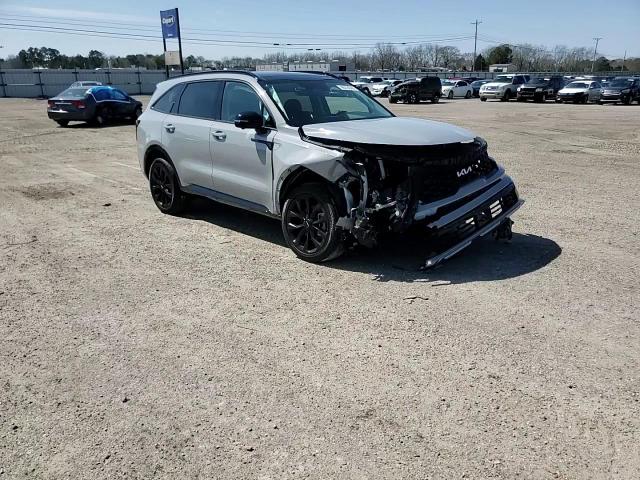 2023 Kia Sorento - Image 12