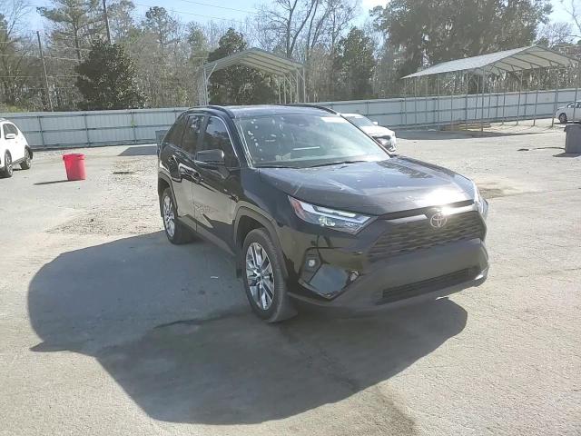 2024 Toyota RAV 4 - Image 12