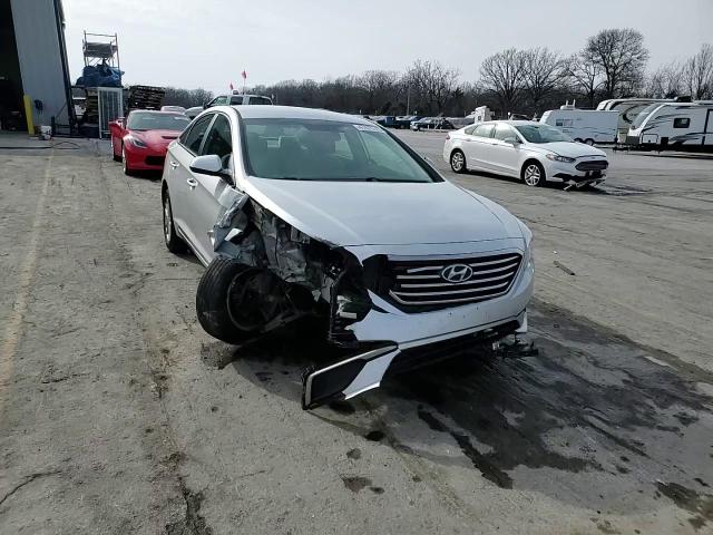 2017 Hyundai Sonata - Image 10