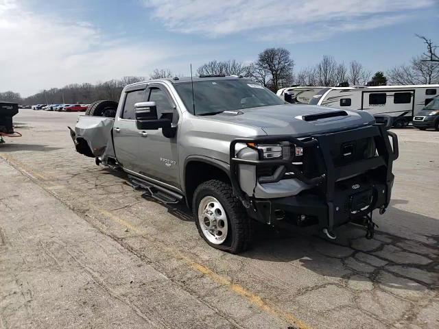 2024 Chevrolet Silverado - Image 14