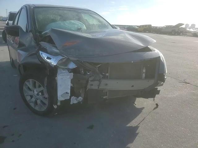 2019 Nissan Versa - Image 11