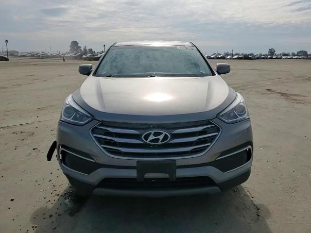 2018 Hyundai Santa Fe - Image 12