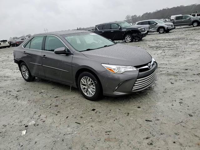 2016 Toyota Camry - Image 10