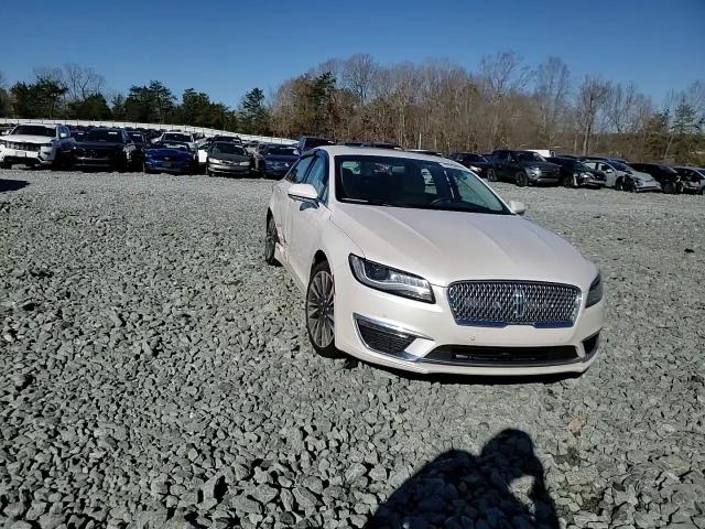 2018 Lincoln MKZ - Image 10