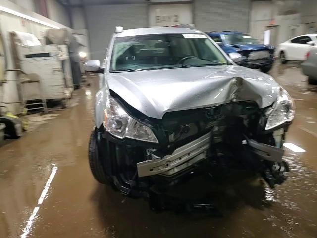 2012 Subaru Outback - Image 14