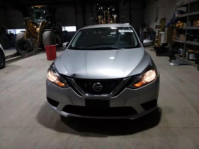 2017 Nissan Sentra - Image 11