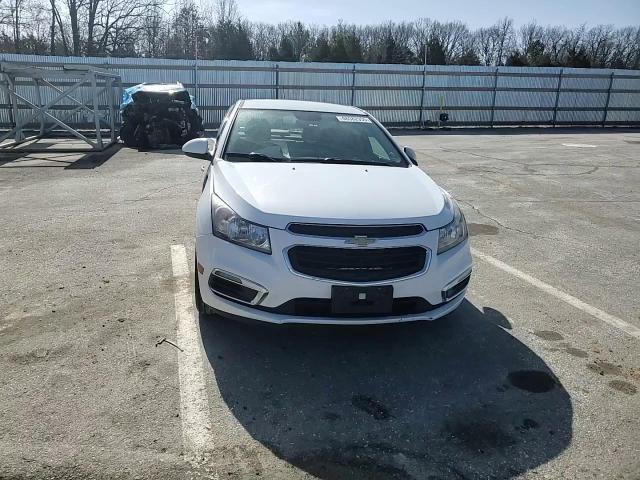 2015 Chevrolet Cruze - Image 11