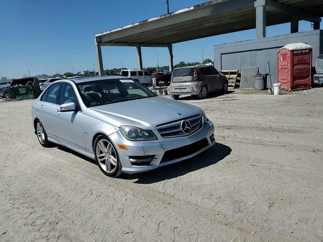 2012 Mercedes-Benz C-klasse - Image 13
