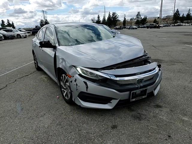 2018 Honda Civic - Image 11