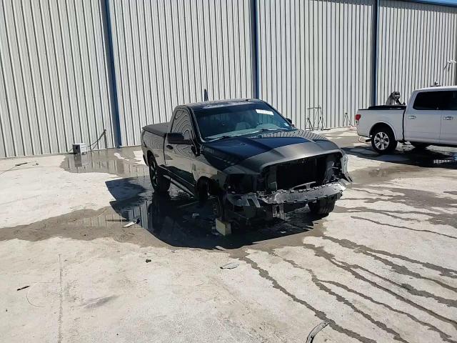 2014 RAM 1500 - Image 14