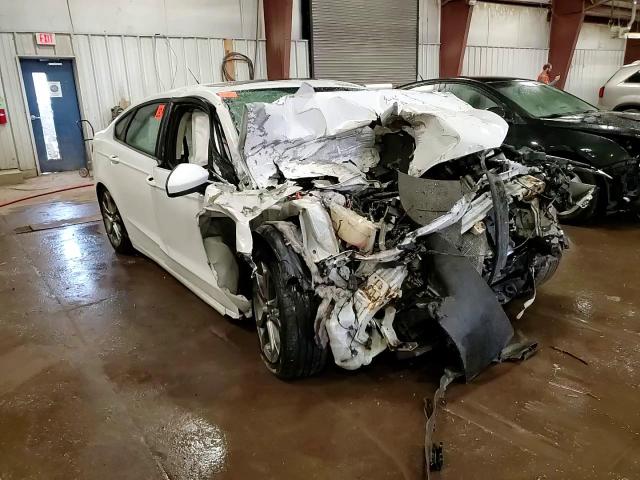 2017 Ford Fusion - Image 13