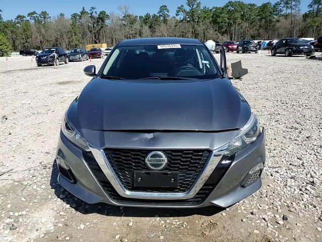 2021 Nissan Altima - Image 13