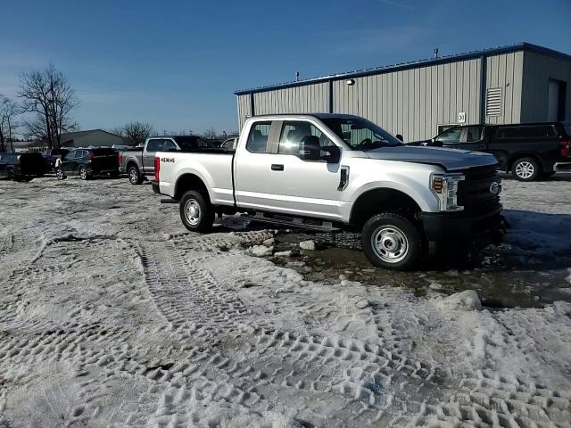 2019 Ford F250 - Image 14