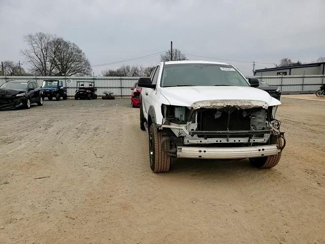 2010 Toyota Tundra - Image 11